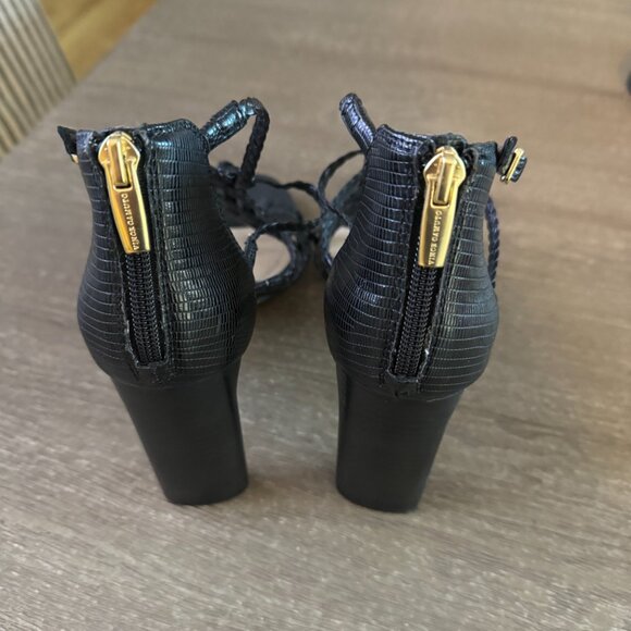 Vince Camuto, Black Sandals, Size 8 1/2 - Picture 3 of 4